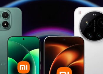 رندر فاش‌شده جهانی از Xiaomi 17 که نمای جلو و پشت گوشی را نشان می‌دهد؛ شامل نمایشگر با حفره مرکزی، بدنه سبز و سفید، و ماژول دوربین دایره‌ای بزرگ با برند Leica در پنل پشتی.