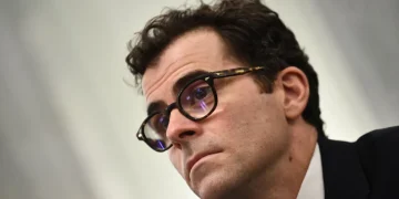 نظارت والدین تاثیری در کاهش استفاده وسواسی نوجوانان از شبکه‌های اجتماعی ندارد