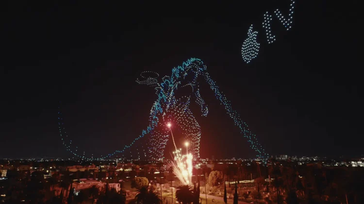 نمایش ۳۰۰۰ پهپادی اپل رکورد گینس را شکست