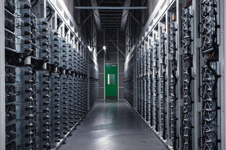 مایکروسافت دیتاسنترهای عظیم خود را در عربستان افتتاح می‌ کند