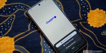 گوشی اختصاصی هوش مصنوعی OpenAI در مسیر توسعه قرار دارد