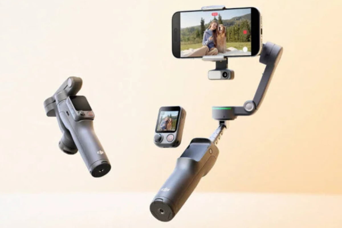 گیمبال موبایل DJI با گوشی متصل و دوربین کوچک جداگانه در کنار آن، نمایش قابلیتهای فیلمبرداری ولاگ و تولید محتوا