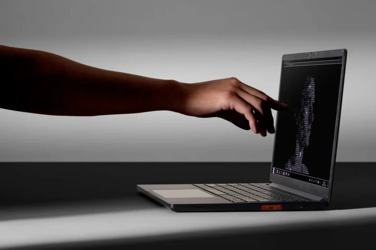 لپ تاپ Laptop 13 Pro فریمورک معرفی شد