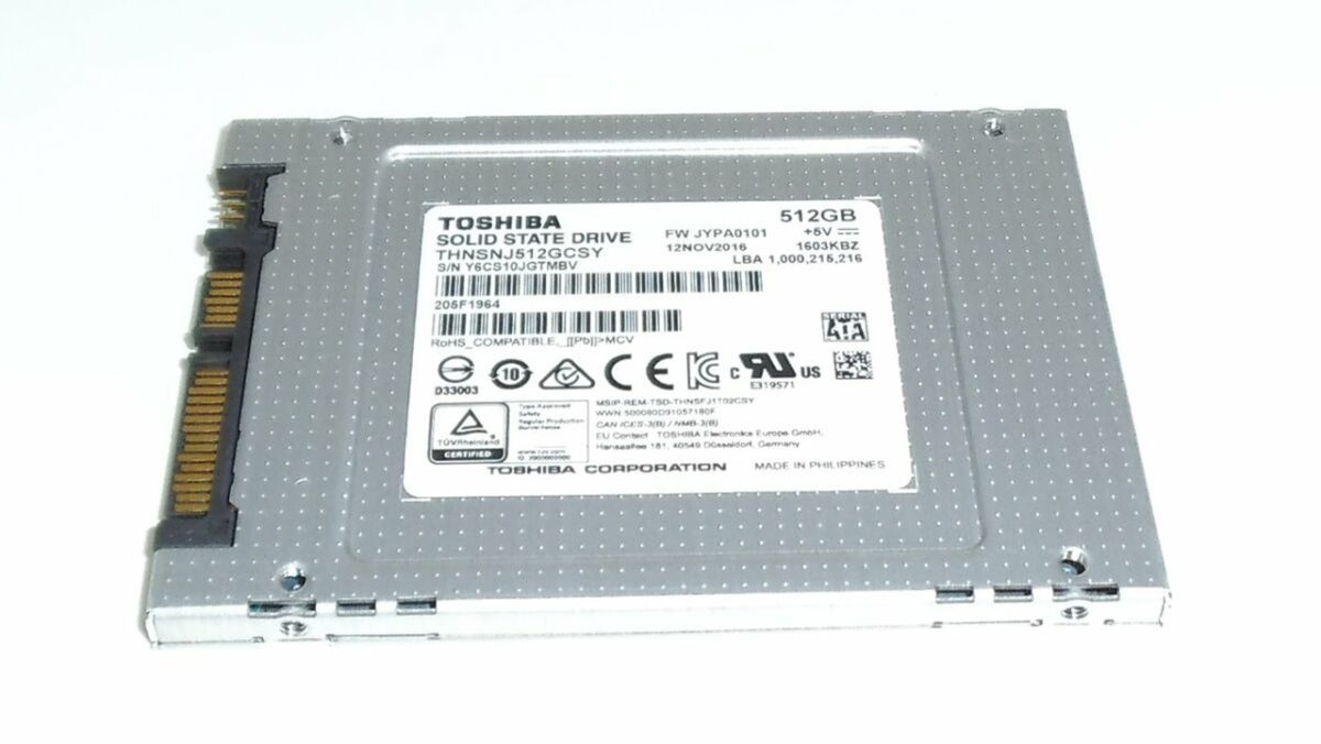 بروزرسانی Firmware SSD میتواند بسیاری از مشکلات نرمافزاری و عملکردی را برطرف کند.