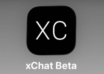 آیکون اپلیکیشن xChat Beta با پس‌زمینه مشکی و حروف سفید XC در مرکز، همراه با عنوان xChat Beta در پایین تصویر؛ مربوط به نسخه آزمایشی یک پیام‌رسان یا پلتفرم چت