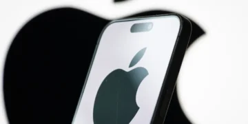 آیفون تاشوی اپل در سپتامبر معرفی می‌ شود