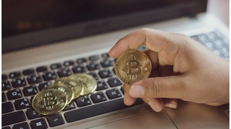 سرمایهگذاران صبور بیتکوین سود میکنند