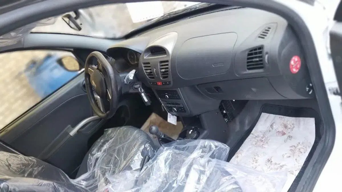 در بخش ایمنی، کوییک GXL به مجموعه‌ای از سیستم‌های پایه اما ضروری مجهز شده است. 