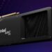 رندر سهبعدی از کارت گرافیک Intel ARC B580 با طراحی مشکی و فن جانبی بزرگ؛ کارت روی پسزمینه گرادیانی بنفش نمایش داده شده و لوگوی intel ARC روی بدنه دیده میشود؛ مناسب گیمینگ و پردازشهای گرافیکی میانرده