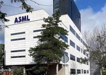هند نخستین کارخانه تراشهسازی خود را با فناوری ASML می سازد