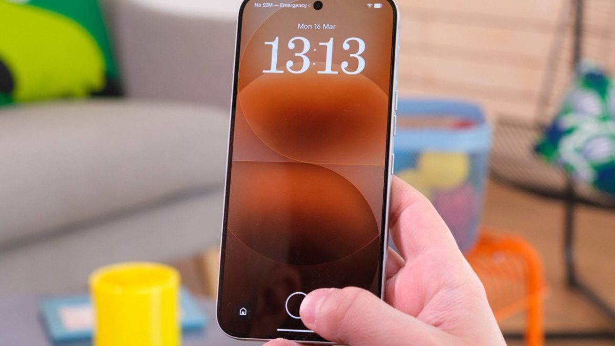 نمایشگر Nothing Phone (4a) Pro یکی از نقاط قوت اصلی دستگاه محسوب می‌شود. 