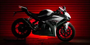 موتورسیکلت ارزان قیمت 820RR چینی قهرمان مسابقات جهانی سوپراسپرت شد