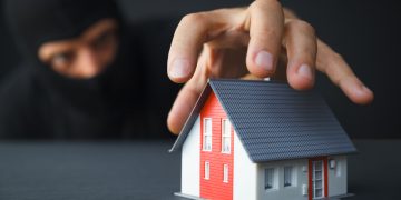 راهنمای کامل جلوگیری از کلاهبرداری ملکی در خرید، فروش و اجاره ملک