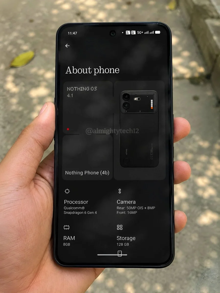 نمایشگر ۶.۷ اینچی AMOLED در Nothing Phone (4b)