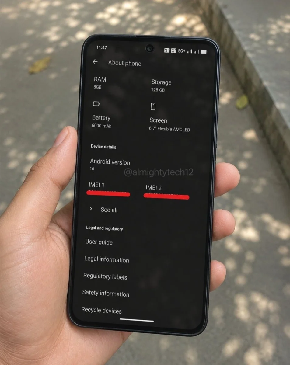 نمایشگر ۶.۷ اینچی AMOLED در Nothing Phone (4b)