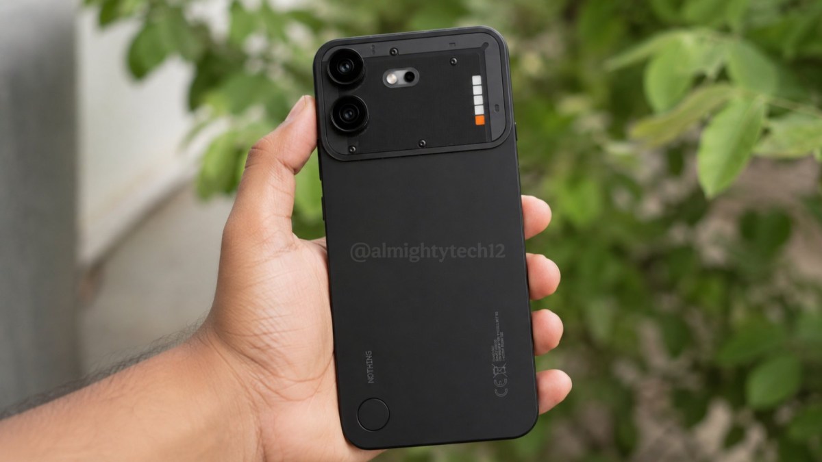 بخش About Phone در Nothing Phone (4b) که مشخصات دستگاه را نشان می‌دهد