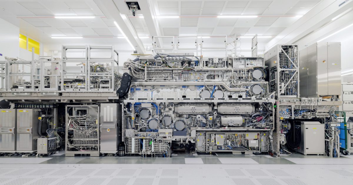 ارزش بازار ASML از ۶۶۸ میلیارد دلار عبور کرد