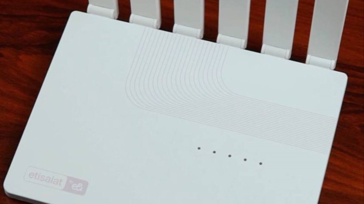 عبارت LTE Cat 6 که در مشخصات بسیاری از مودم‌ها دیده می‌شود، نشان‌دهنده رده عملکرد مودم در استاندارد LTE است.