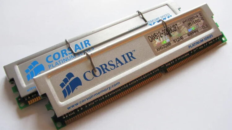 اجرای ویندوز ۱۱ روی سخت‌افزار ۲۰ ساله با رم DDR1 ممکن شد
