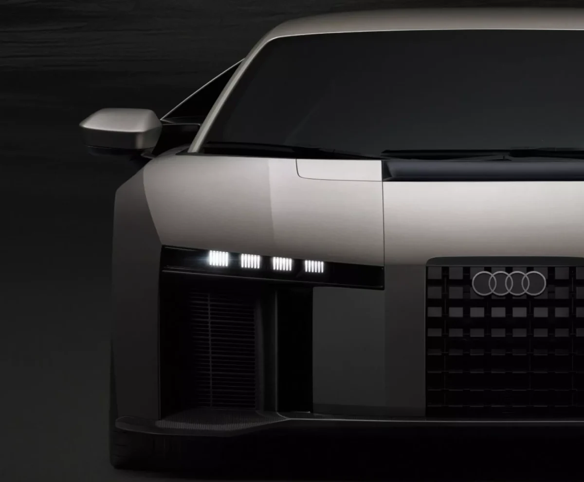 نمای نزدیک بخش جلویی Audi Nuvolari با چراغ‌های LED باریک، جلوپنجره اختصاصی و جزئیات طراحی مدرن بدنه