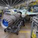 نصب موتور Pratt & Whitney F135 روی نخستین جنگنده رادارگریز F-35A آلمان در خط مونتاژ نهایی شرکت Lockheed Martin