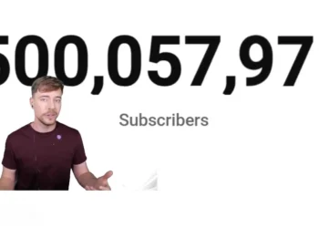پخش زنده MrBeast در YouTube هنگام عبور از مرز ۵۰۰ میلیون مشترک با نمایش شمارنده 500,057,971 مشترک روی صفحه.