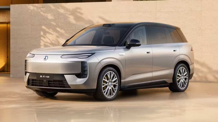 حمله BYD به بازار خودروهای لوکس با شاسیبلند برقی دنزا N8