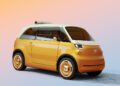 مدل مفهومی برقی فیات Multiplina با بدنه زرد و سقف سفید؛ خودروی شهری کوچک با طراحی الهامگرفته از Fiat 600 Multipla.