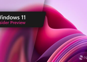 بنر Windows 11 Insider Preview با نوشته سفید و صورتی روی پس‌زمینه انتزاعی ویندوز ۱۱ به رنگ‌های صورتی، ارغوانی و قرمز
