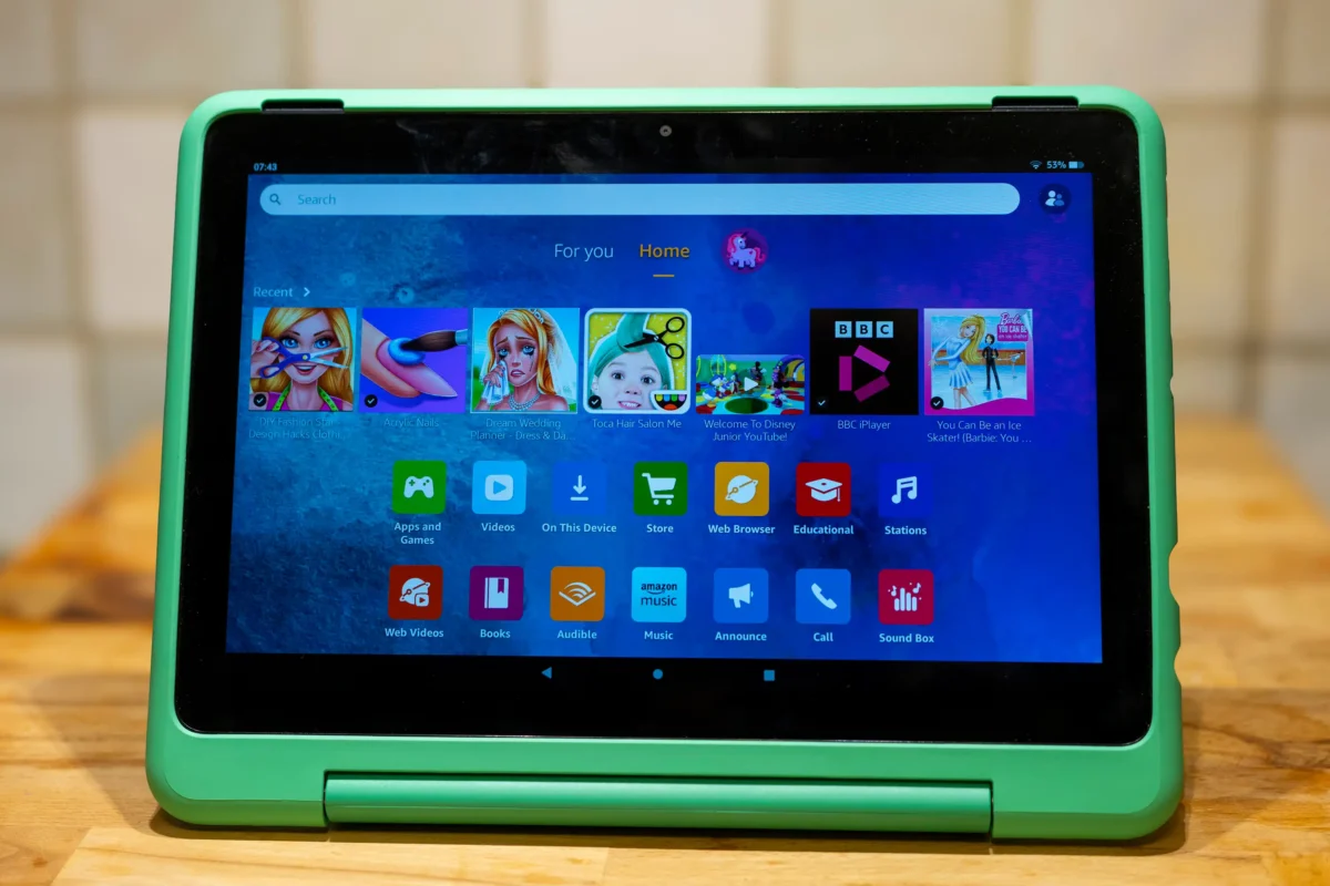 نمایشگر ۱۰.۱ اینچی Full HD تبلت Fire HD 10 آمازون