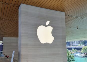 تصویر تبلیغاتی Apple Upgrade برای خرید اقساطی محصولات اپل