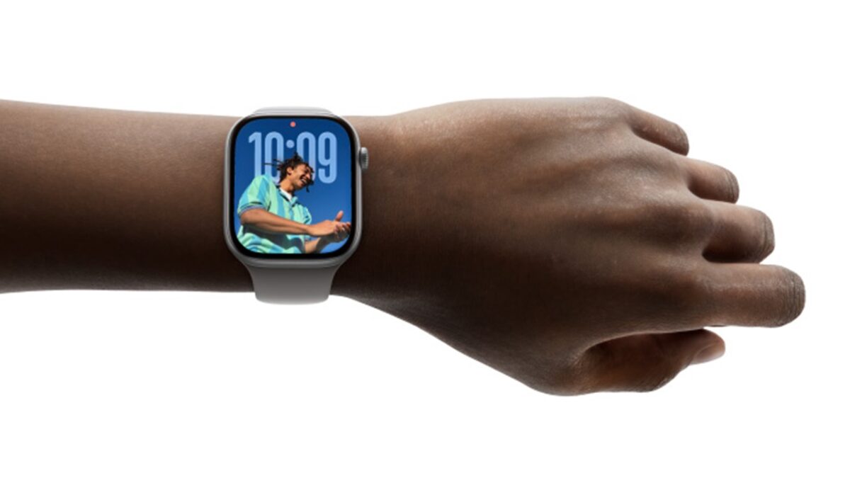 بزرگترین مزیت Apple Watch Series 11 تجربه کامل و یکپارچه با آیفون است.