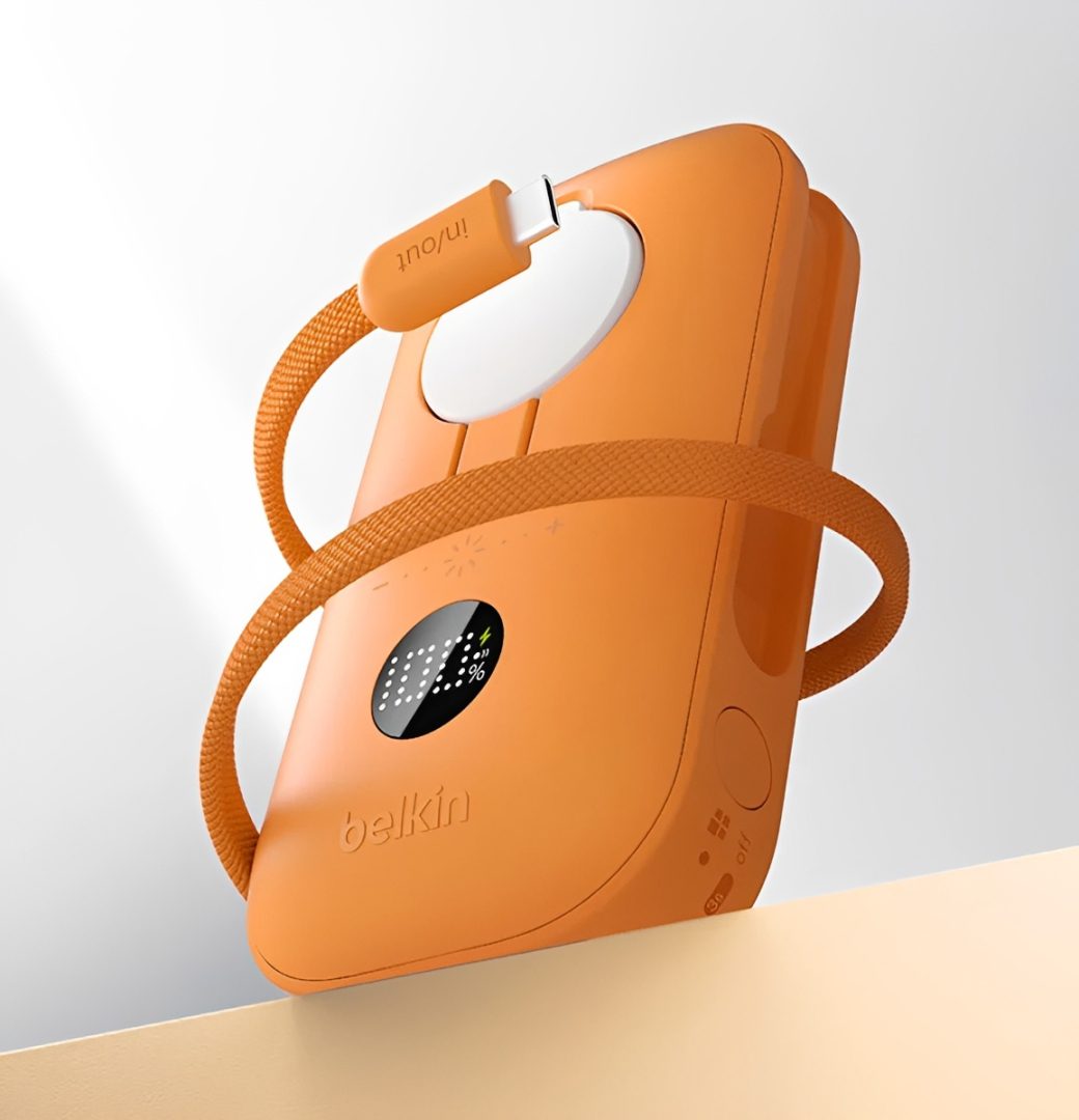 نمای پاوربانک Belkin BoostCharge Pro Power Bank 10K با کابل USB-C داخلی