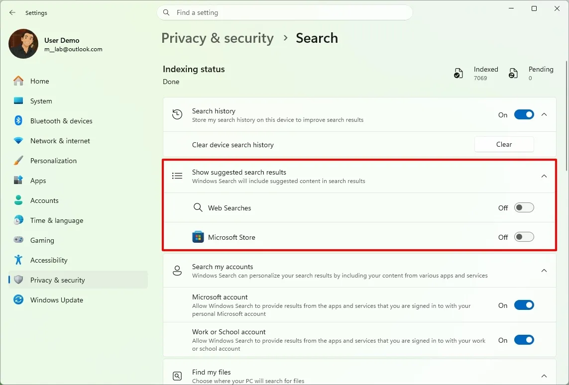 تصویر این بخش، صفحه Search در تنظیمات ویندوز ۱۱ را نشان میدهد که گزینههای غیرفعال کردن جستوجوهای وب و پیشنهادهای مایکروسافت استور در آن دیده میشوند.