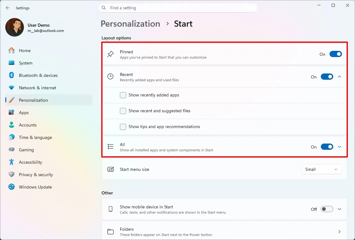 اسکرین‌شات از بخش Layout options در Personalization > Start تنظیمات ویندوز ۱۱. گزینه‌های Pinned (برنامه‌های پین‌شده)، Recent (موارد اخیر) و All (همه برنامه‌ها) در کادر قرمز مستطیلی نشان داده شده‌اند که هر سه در حالت روشن (On) هستند