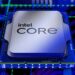 پردازنده مرکزی با لوگوی Core i9 در وسط تصویر قرار دارد. زیر پردازنده، خطوط مدار چاپی (PCB) با نورهای آبی و سبز درخشان تزئین شدهاند و مکعبهای کوچک نئونی آبی در اطراف پردازنده به صورت پراکنده دیده میشوند که حس سرعت و پردازش داده را القا میکنند.