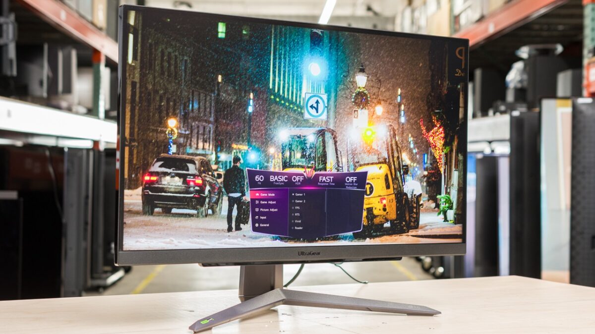 LG 27GS75Q-B یکی از بهترین مانیتورهای QHD گیمینگ بازار است که از یک پنل IPS با اندازه ۲۷ اینچ و رزولوشن 2560×1440 پیکسل بهره میبرد.