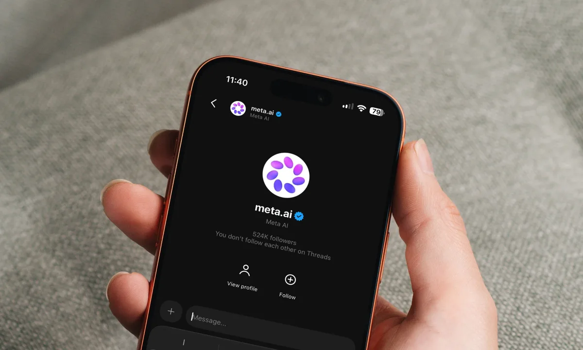 نمایش قابلیت Meta AI در بخش DM برنامه تردز