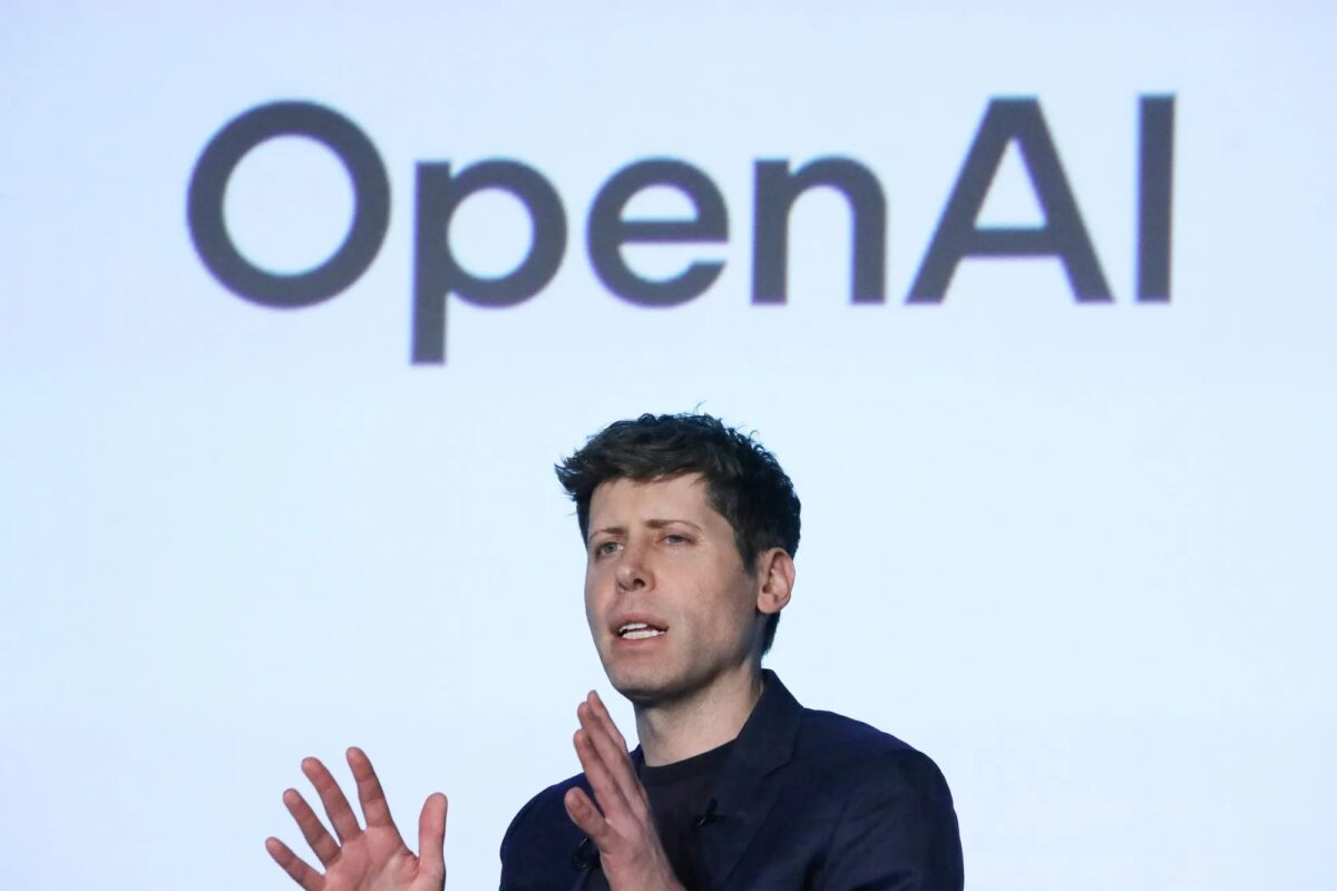شرکت OpenAI به دنبال ورود هوش مصنوعی به خانه‌ها