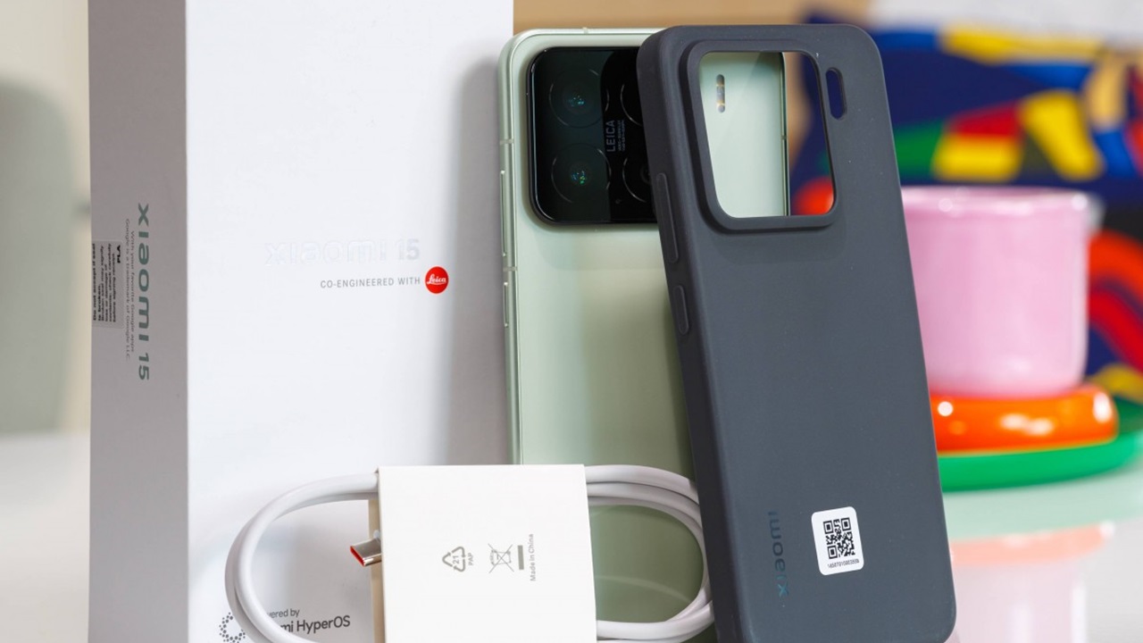 Xiaomi 15 یکی از کامل‌ترین گوشی‌های این بازه قیمتی است و برای بسیاری از کاربران، عنوان بهترین گوشی شیائومی برای خرید را به خود اختصاص می‌دهد. 
