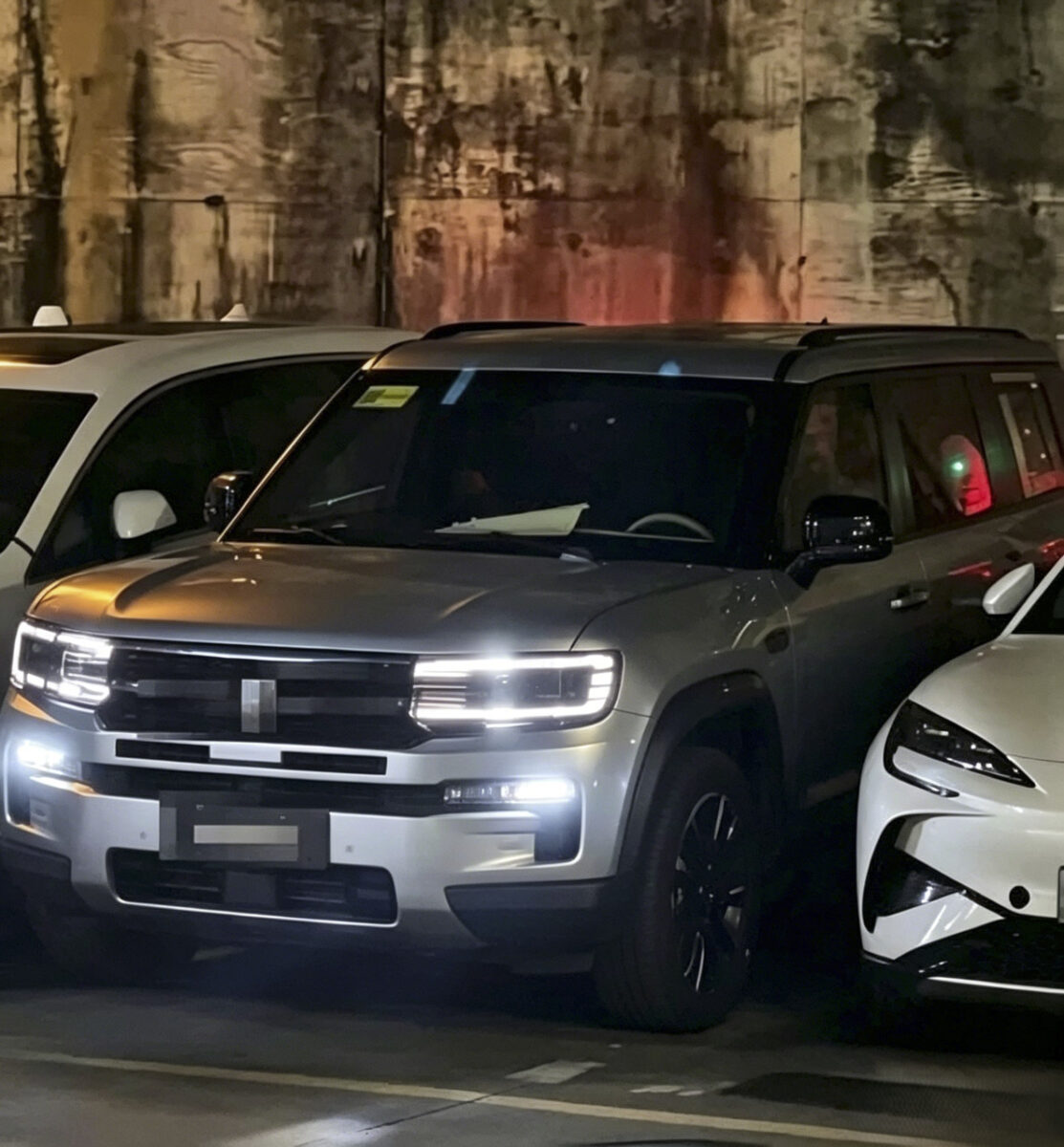 شاسیبلند پرچمدار BYD Tai 9 با طول ۵.۳ متر معرفی شد