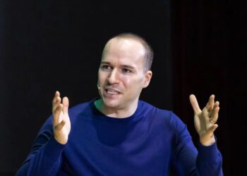 دستگاه‌های هوش مصنوعی OpenAI به‌ زودی معرفی می شوند