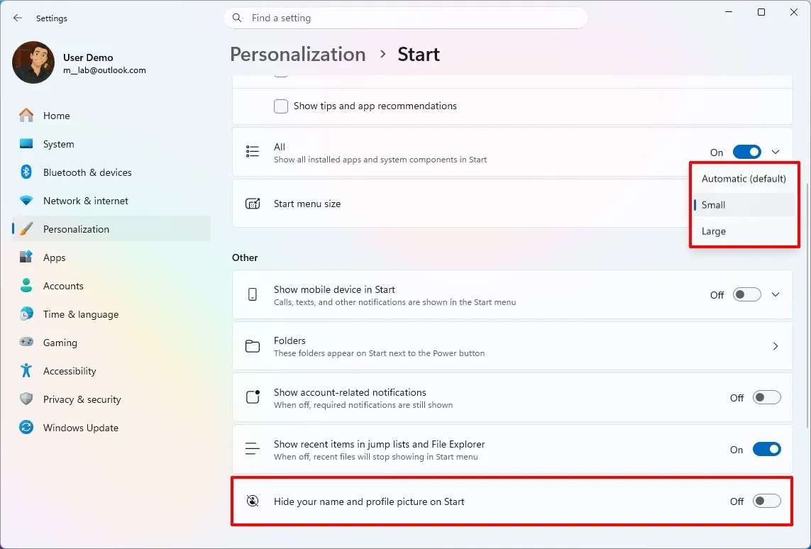 اسکرین‌شات از بخش Personalization > Start در تنظیمات ویندوز ۱۱. کادر قرمز مستطیلی اول، منوی کشویی تنظیم اندازه منوی استارت به Automatic (default)، Small یا Large را نشان می‌دهد. کادر قرمز دوم، گزینه Hide your name and profile picture on Start را در حالت خاموش (Off) برجسته کرده است