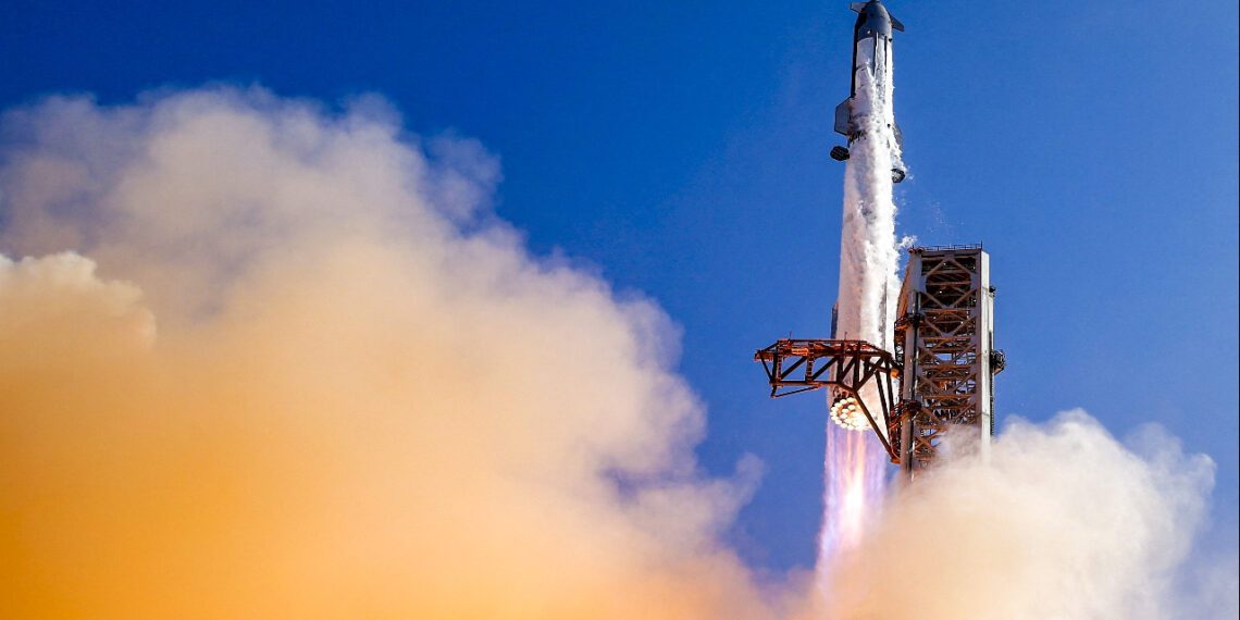 اسپیسایکس اولین ماهوارههای استارلینک V3 را با موفقیت پرتاب کرد