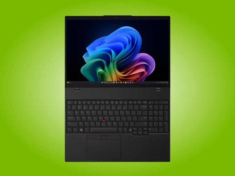 لپ‌تاپ مشکی Lenovo ThinkPad L16 Gen 3 باز روی پس‌زمینه سبز درخشان با نمایشگر ویندوز ۱۱، کیبورد کامل و ترک‌پوینت قرمز