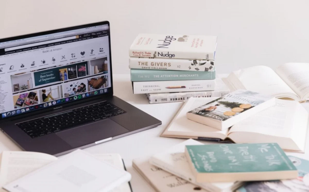 خرید کتاب آنلاین بهتر است یا کتابفروشی سنتی؟