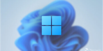 لوگوی Windows 11 روی پسزمینهی روشن و محوِ آبی، با موج انتزاعی ویندوز و واترمارک Neowin در گوشهی پایین راست.