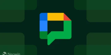 لوگوی رنگارنگ Google Chat شامل رنگهای آبی، زرد، قرمز و سبز در مرکز یک کادر با پسزمینه الگوهای سبز تیره.
