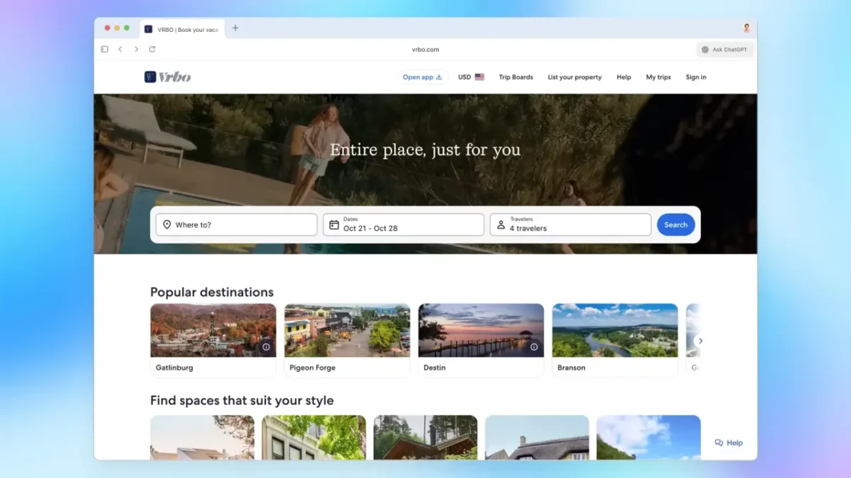 صفحهای از وبسایت VRBO در داخل یک مرورگر، با نوار جستوجو، مقصدهای محبوب و پسزمینه تصویری از سفر و اقامت