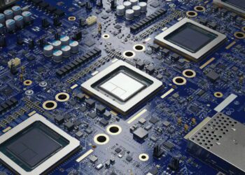 احتمال استفاده گوگل از فناوری AMD در نسل جدید تراشه‌های TPU